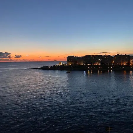 F2 - Lovely Two Bedrooms Flat Sea View, St Julians * San Ġiljan