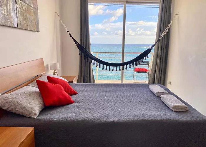 F2 - Lovely Two Bedrooms Flat Sea View, St Julians * Saint Julian's