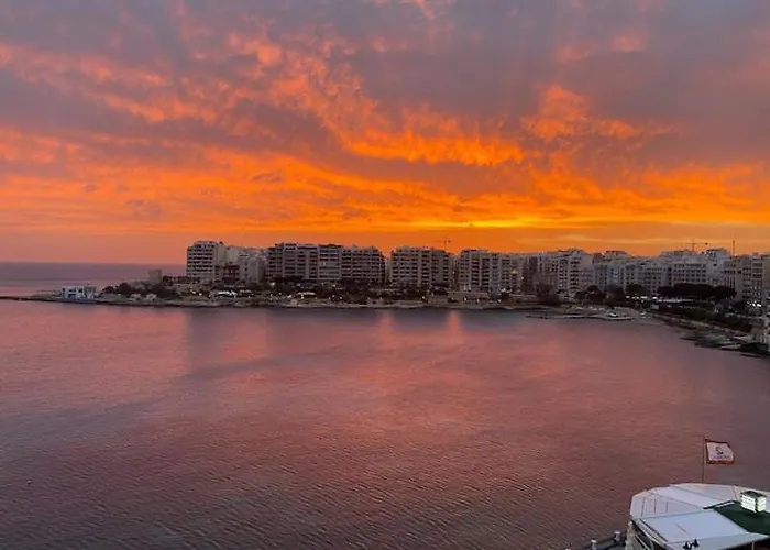 아파트 F2 - Lovely Two Bedrooms Flat Sea View, St Julians