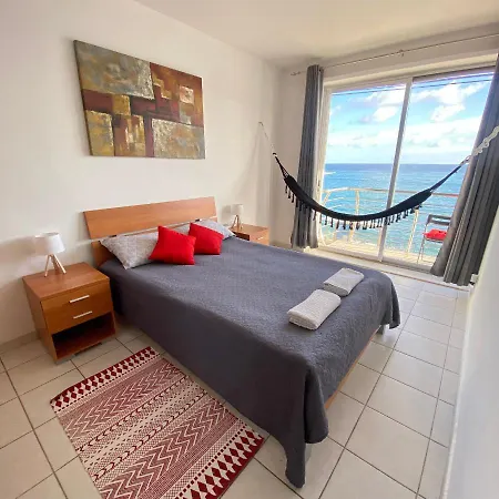F2 - Lovely Two Bedrooms Flat Sea View, St Julians *
